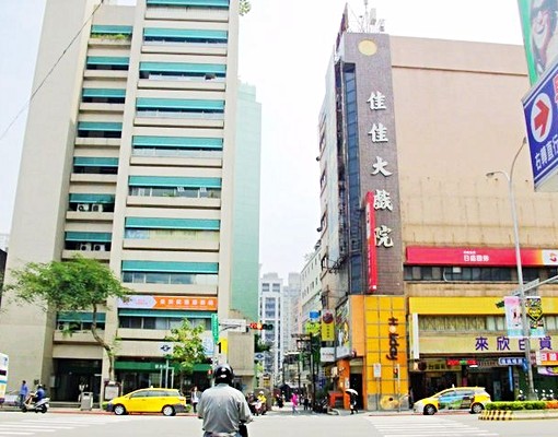 近捷運景美站●可入戶籍和申請租屋補助,也可接受擺神桌 - Image 1