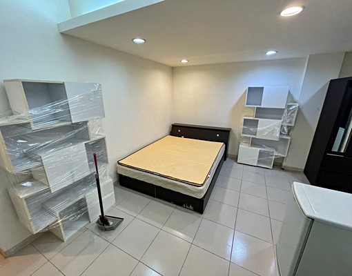 新店區公所捷運🏠獨立衛浴陽台❣️12坪套房含水網路第四台 - Image 6