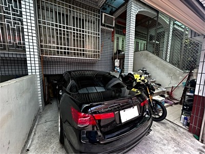 我是承辦💎親水公園旁車庫別墅💎