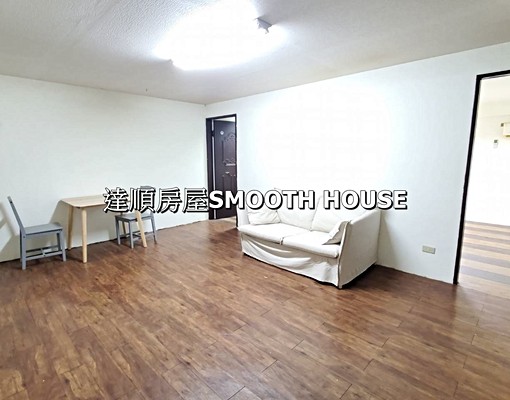士東市場旁稀有大露台2房｜電梯RC頂加｜租金已含水瓦斯管理費 - Image 2
