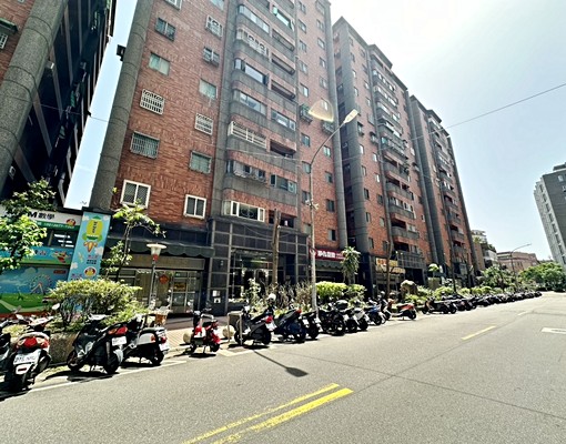 美麗宏國超優出租三房附車位雙衛浴開窗鶯歌 - Image 14