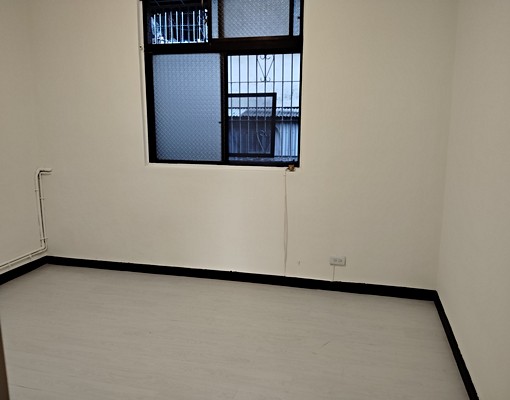 忠孝東路永春捷運※方正大三房/可租補/設籍 - Image 6