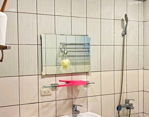 三和國中捷運幸福市場介壽廣場一房一廳一廚大露台魔術大空間 - Image 2