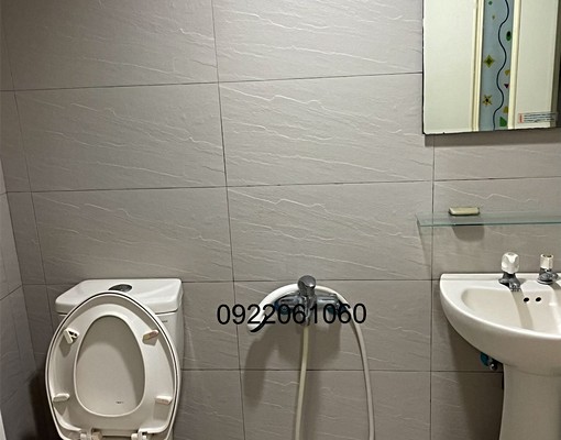 近南京復興捷運站套房限女性~可租補 - Image 4