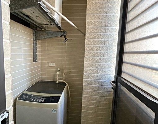 獨立洗衣機,房間浴室都有對外窗 - Image 6