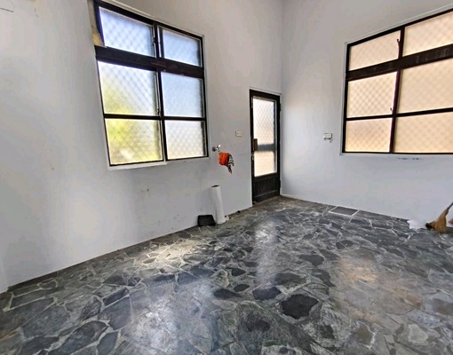 枋寮台一線中山路上黃金透天住店 - Image 3