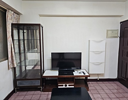 向上市場中美街優質兩房 - Image 3