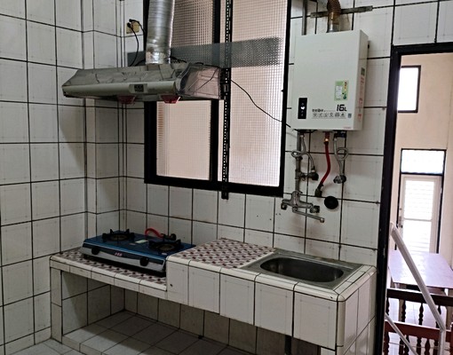 新科國中健身館對面整棟透天 - Image 5