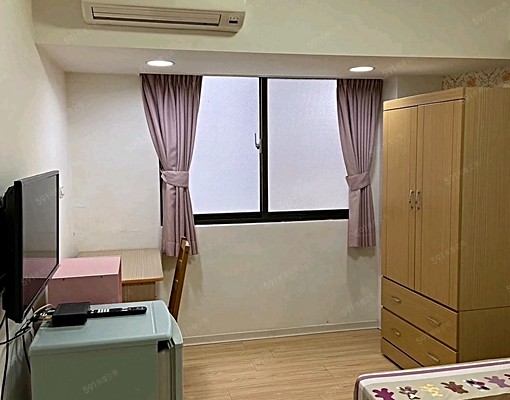 小巨蛋站❤️電梯四樓溫馨套房~對外窗~共用洗衣曬陽台~限女性 - Image 2