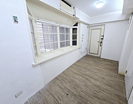 忠孝敦化7號出口步行2分鐘二樓邊間採光住家辦公大空間 - Image 7