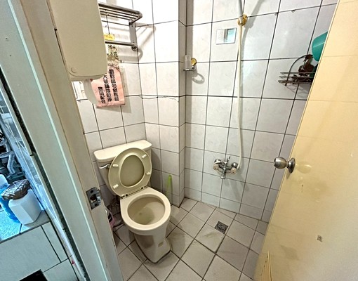 中正紀念堂❣️租補稅入籍代收垃圾飲水機對外窗採光通風家具齊全 - Image 8