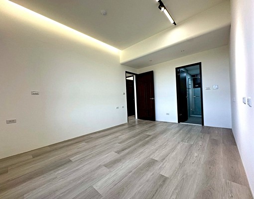 社宅/免仲可租補，青埔市區田園大三房+平面大車位 - Image 9