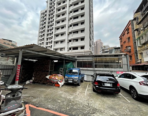 【專約】保福宮停車位(建地角地）