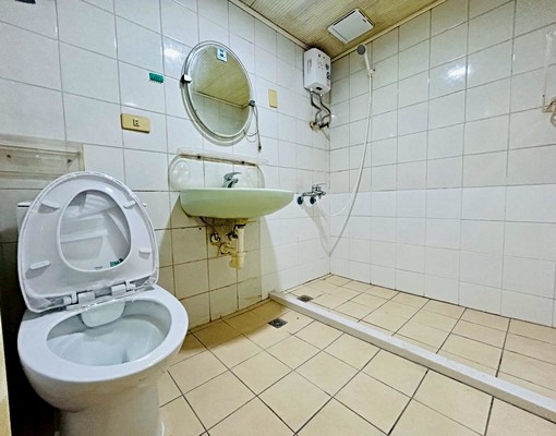 免仲介🌈全新家具電套房✨可雙租補✨台水電✨近五權火車站 - Image 5