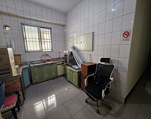 西屯永安國小超大套房家具電全（出租） - Image 13