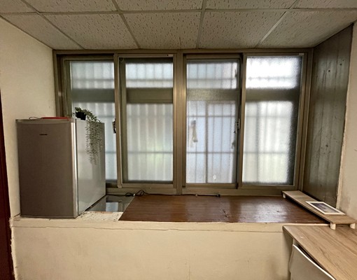 新埔站2樓大對外窗可養貓可補助 - Image 3