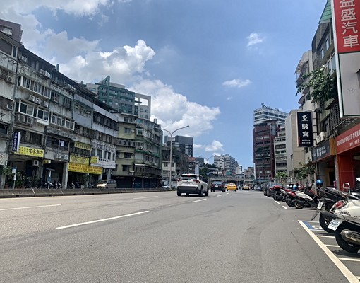 正松隆路二樓套房 - Image 1