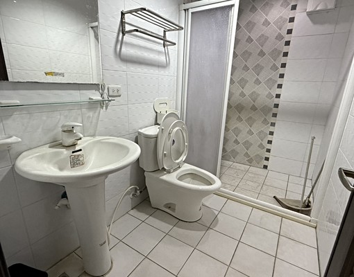 虎尾市中心設備齊全生活機能佳有獨立陽台套房 - Image 4
