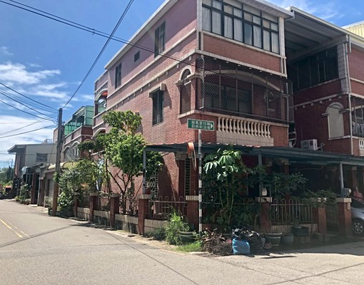 竹南邊間大透天採光好整棟出租 - Image 2