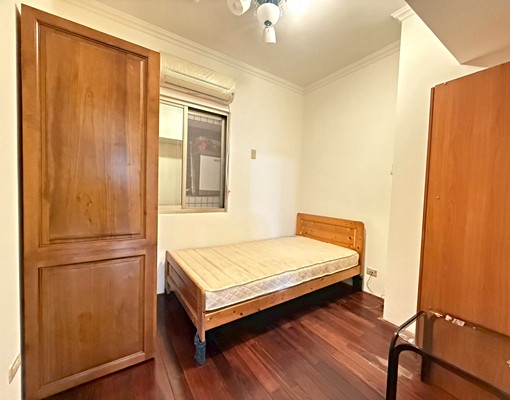 大坪林商圈三房平面車位s央北團隊s - Image 8