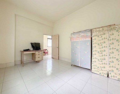 可租補可入戶籍橋頭大地坪透天近高大特區屋況優有車庫停車免煩惱 - Image 9