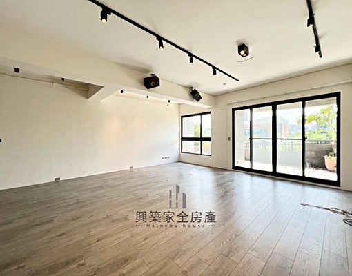 ⛩️【成功學區豪宅】🔥大空間三改二房大露臺|含雙車位 - Image 1