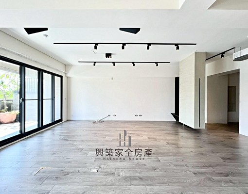 ⛩️【成功學區豪宅】🔥大空間三改二房大露臺|含雙車位 - Image 9
