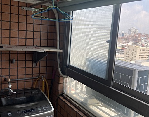 S社宅可租補近曉明中國醫中科大漢口商圈大潤發高樓層視野好S - Image 3