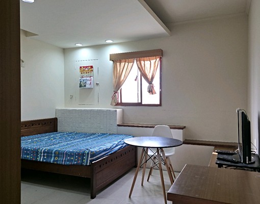 國小旁兩套房出租,採光佳離火車站近,9坪,12坪 - Image 1