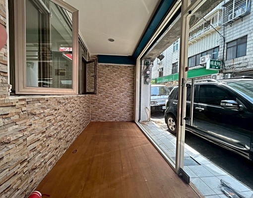 捷運商三店住辦透天0936256079鄭S - Image 1