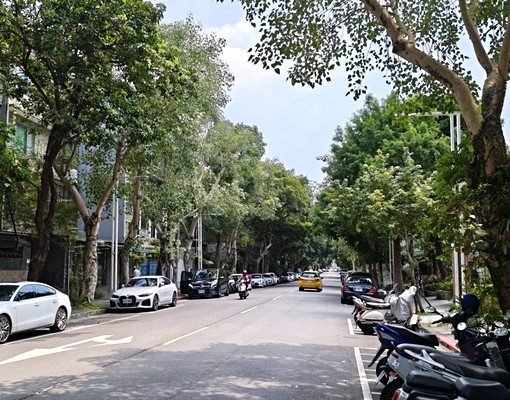 民生社區富錦街林蔭大道三樓雅寓 - Image 2
