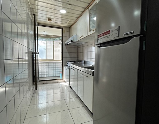 逢甲上安國小旁三房含車,大空間有家具電 - Image 2