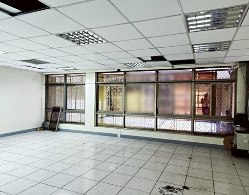 格局:店面坪數:約70坪(一樓+二樓 - Image 2