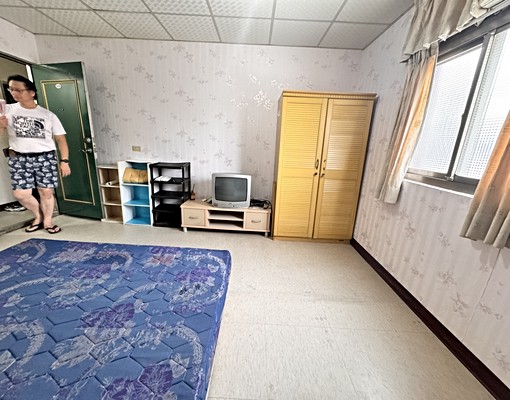 學生套房含網路水費第四台可租補報稅月租$5500起分離式冷氣 - Image 10