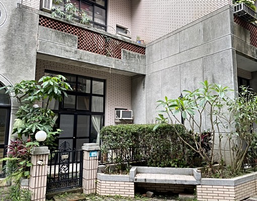 自立路一樓下疊別墅 - Image 13