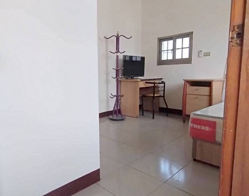 近三民國中巨城百貨走樓梯便宜套房 - Image 2