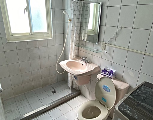 屋主自租西門町公寓整層出租(臨近桂林路家樂福) - Image 7