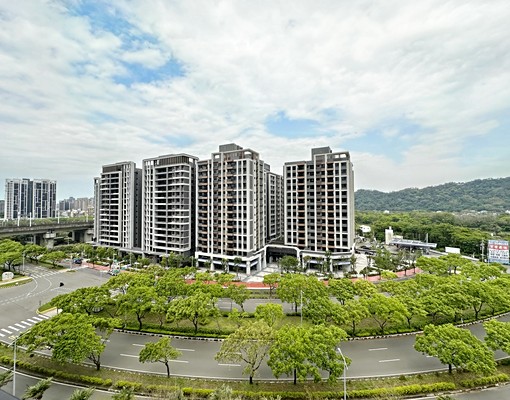 ✨【惠宇謙和】高鐵站前宅★外棟高樓景觀全新3房B1車位 - Image 1