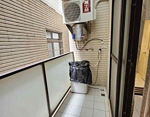%介壽路近竹科大坪數獨立陽台洗衣機 - Image 6