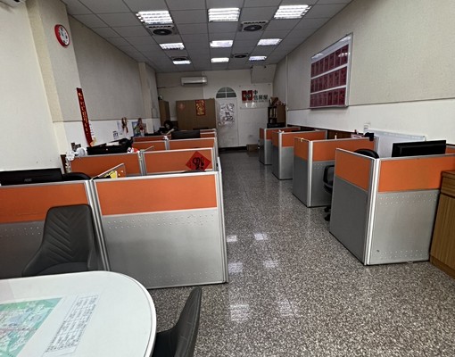 東勇街大地坪透天店面出租內附電梯 - Image 4