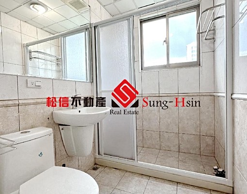 信義區優質高樓4房~採光美/機能強/鬧中取靜/含平車/家具齊 - Image 7