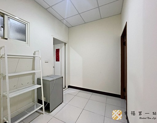 健行國小🗝️整棟透天4房|可租補入籍有車庫 - Image 8