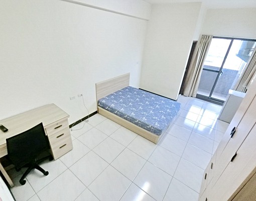 汽車位可租🏆小資大空間🏆電梯/陽台🏆租補/近勤益 - Image 1