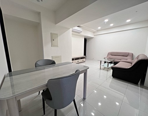 三多商圈京城新世界全新三房平車 - Image 3