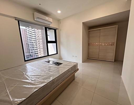 三多商圈京城新世界全新三房平車 - Image 12