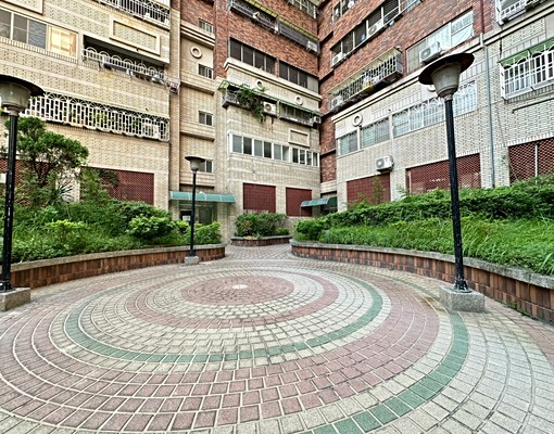 鄰近左營高鐵/3房超大空間/邊間次高樓層景觀宅 - Image 12