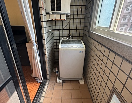 ✨西區廣三sogo⭐陽台獨洗獨曬⭐台水電⭐格局方正採光通風佳 - Image 5