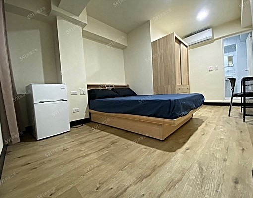 近忠孝新生站屋況佳溫馨獨立電梯套房陽台大空間可代收垃圾 - Image 1
