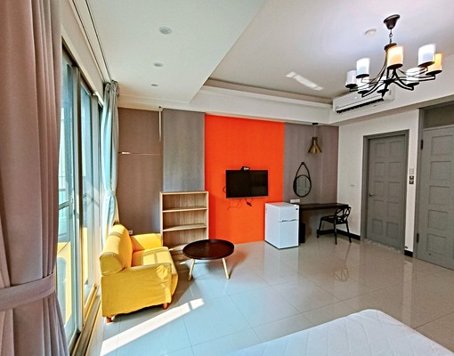 可租補.經典主題裝潢套房.有電梯 - Image 3