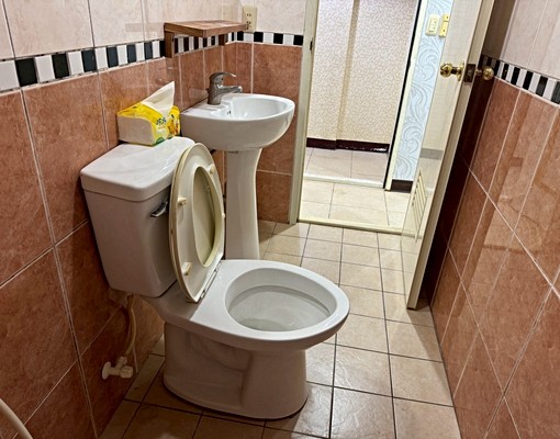 河南路崇義街單人便宜套房全配出租 - Image 5